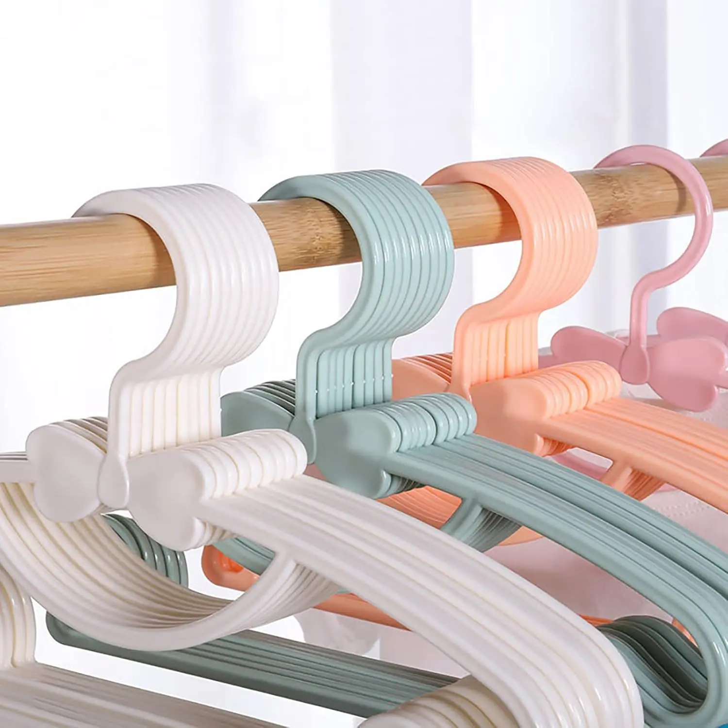Appendiabiti in plastica per n - Baby Nursery Uniform recensione e prezzo